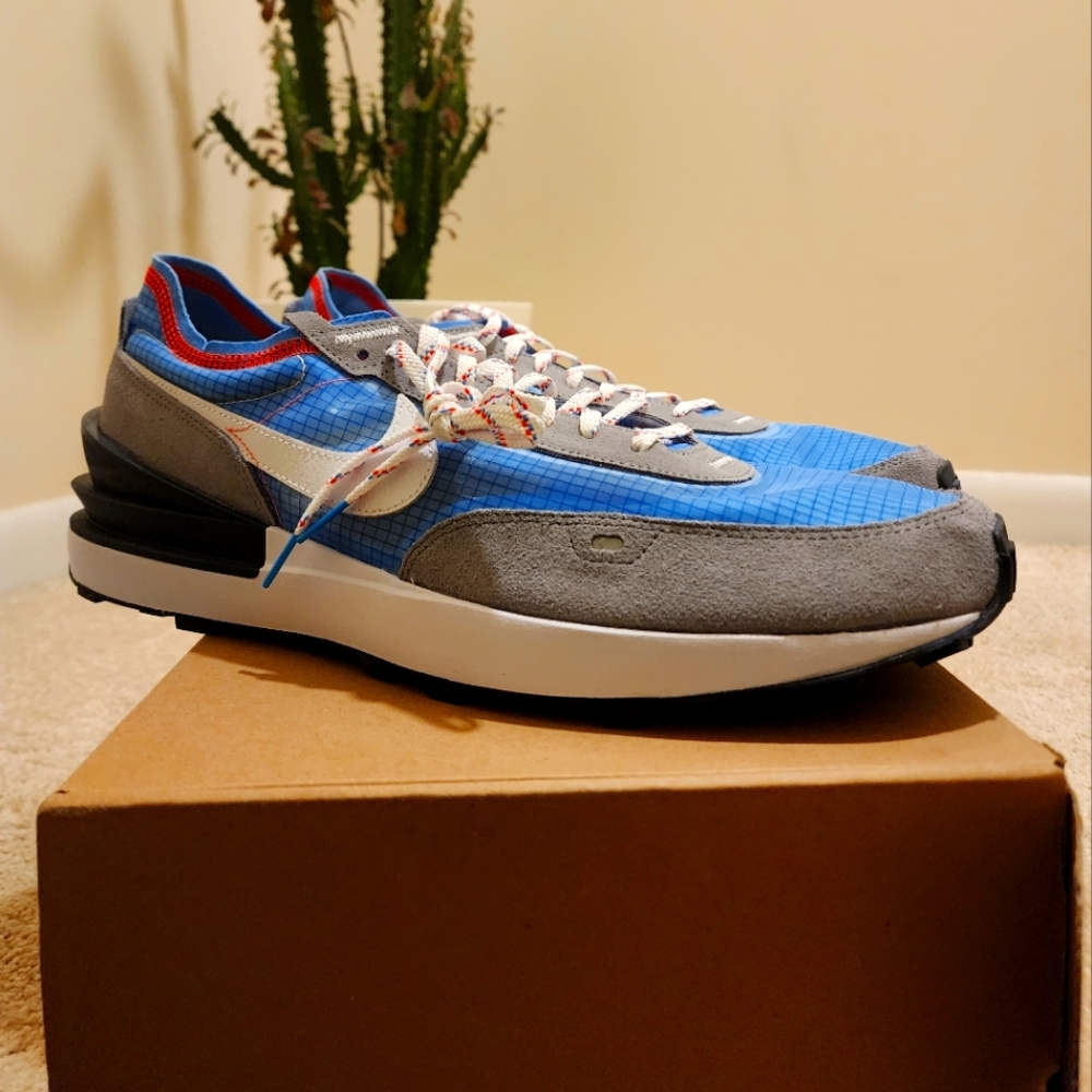 Nike Men's Blue and Gray Low-Top Sneakers with Red Accents